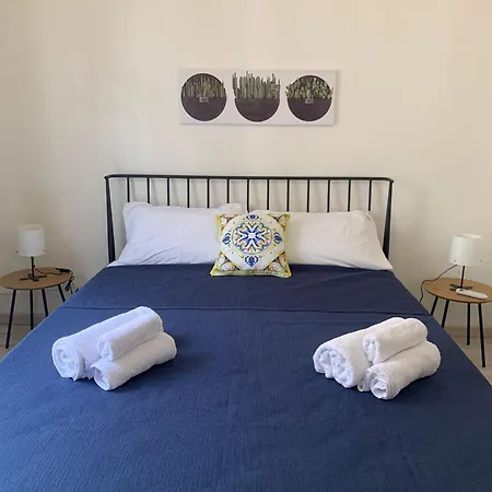 A Casa Di Elvira דירה