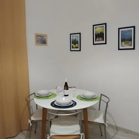 A Casa Di Elvira Апартаменты