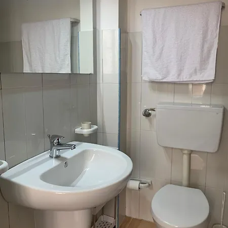 A Casa Di Elvira Апартаменты Палермо